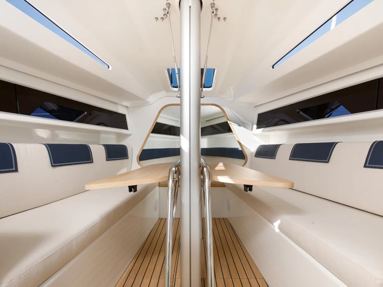 Vermietung Segelboot Italia Yachts mit Führerschein