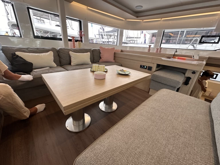 Katamaran mieten in Split zum besten Preis