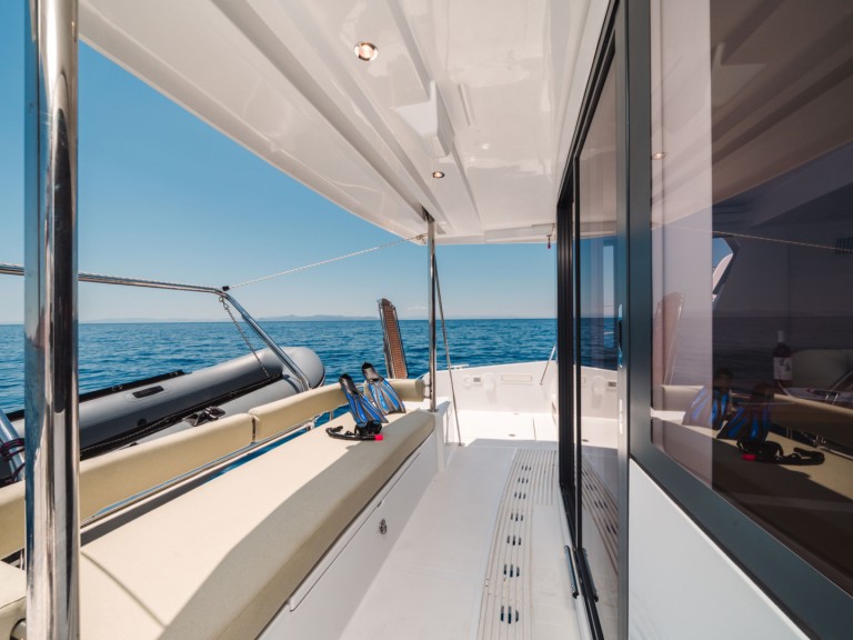 Katamaran mieten in Sámi zum besten Preis