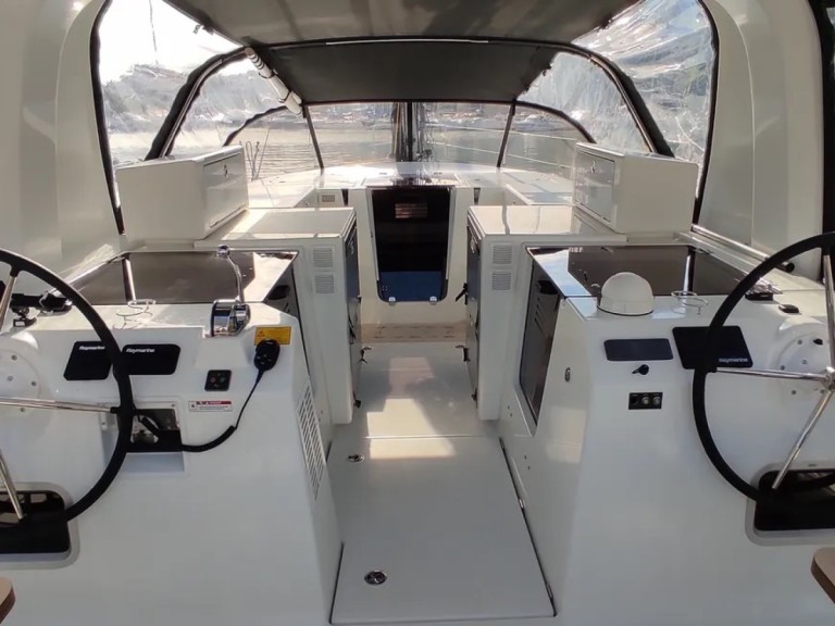 Segelboot mit oder ohne Skipper Jeanneau mieten in Agropoli