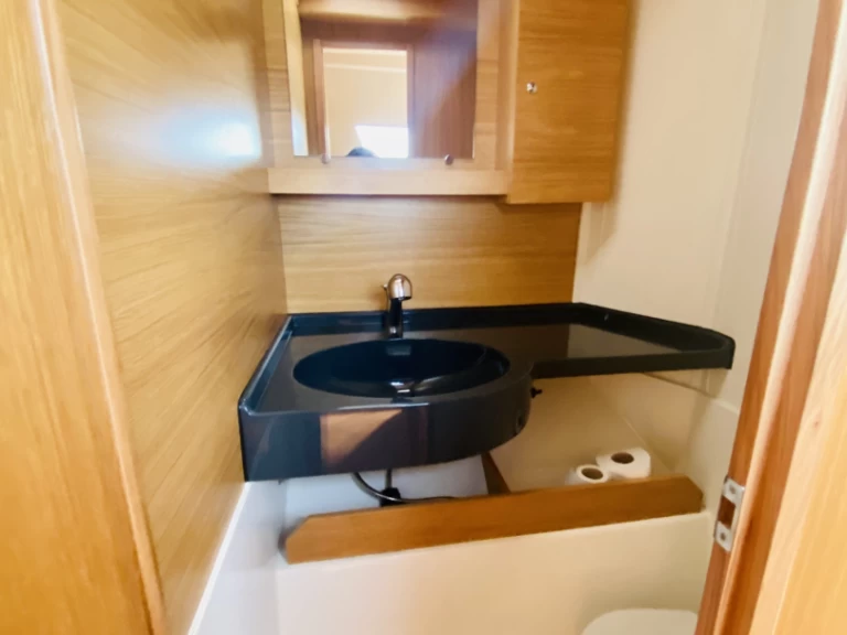 Boot mieten Olbia günstig C-CAT 37