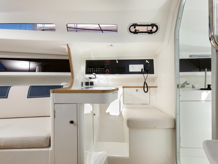 Vermietung Segelboot Italia Yachts mit Führerschein