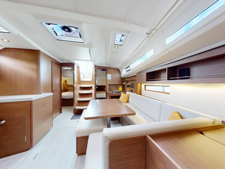 Ein Bénéteau Oceanis 40.1 mieten in Saint-Quay-Portrieux