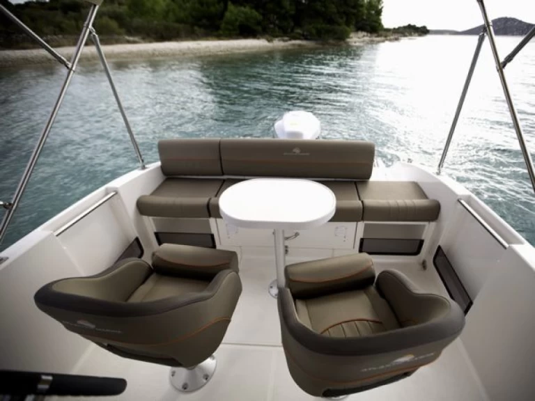 Vermietung Motorboot Atlantic mit Führerschein