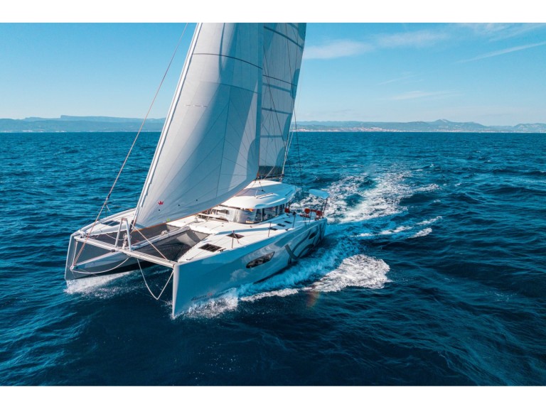 Katamaran mit oder ohne Skipper Excess mieten in Lefkáda