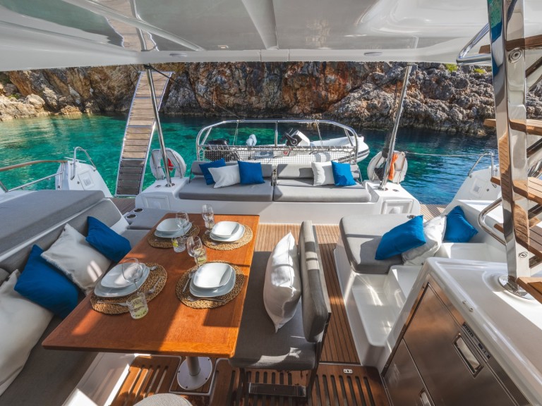 YachtCharter in Lefkáda - Lagoon Lagoon 43 auf SamBoat