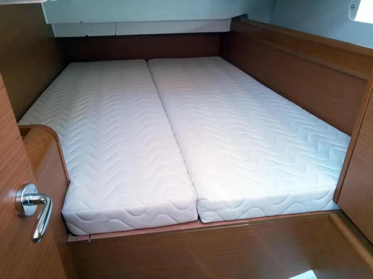 Bootsverleih Jeanneau Sun Odyssey 449 Agropoli Samboat