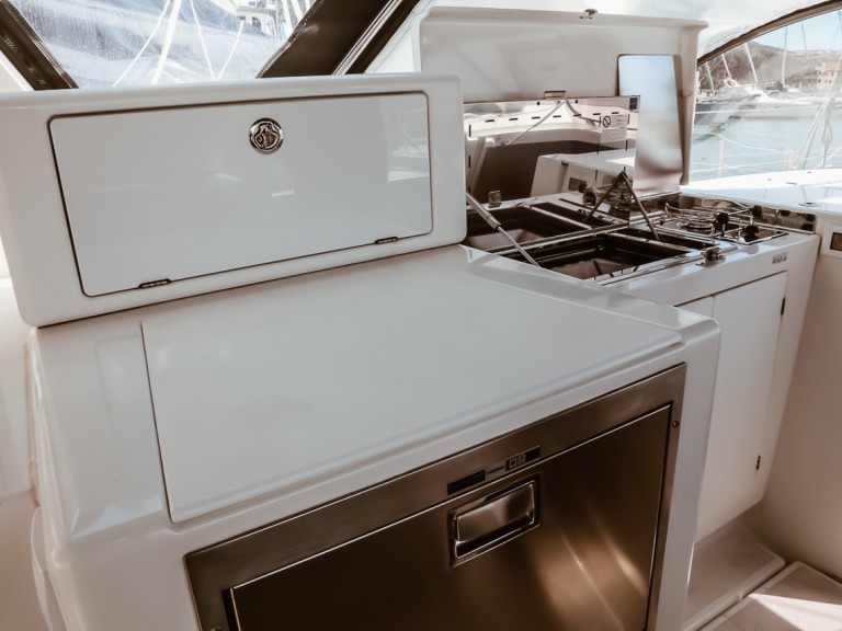 YachtCharter in Olbia - Jeanneau Sun Loft 47 auf SamBoat