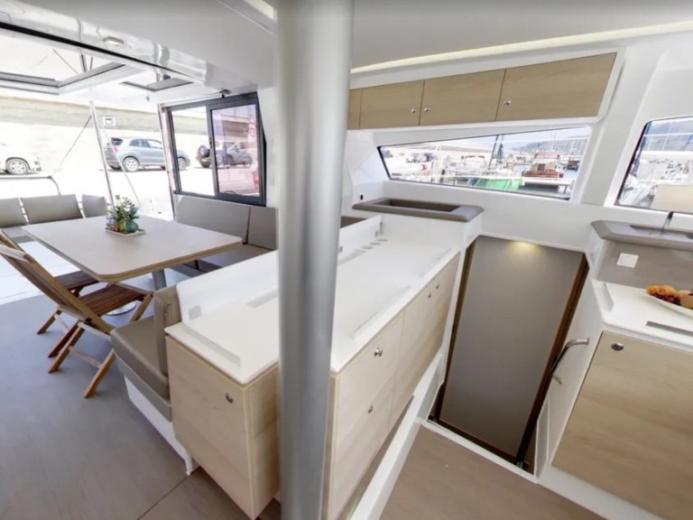 Katamaran mit oder ohne Skipper Bali mieten in Agropoli