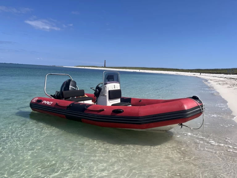 Bootsverleih Zodiac Pro 12 Man Port la Forêt Samboat
