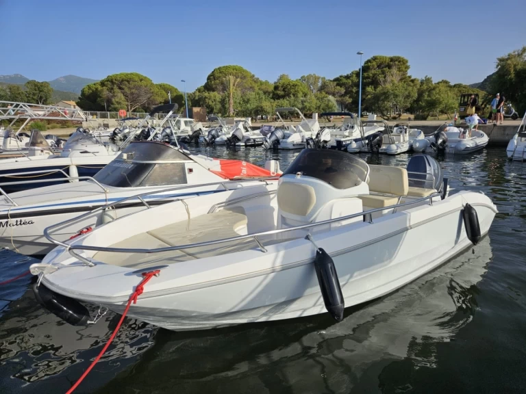 Motorboot mieten in Saint-Florent zum besten Preis