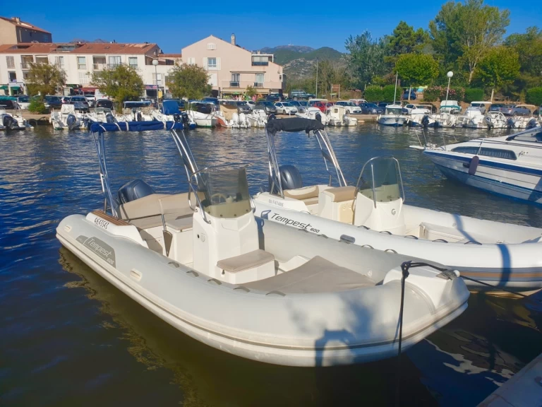 Boot mieten Saint-Florent günstig Capelli 626