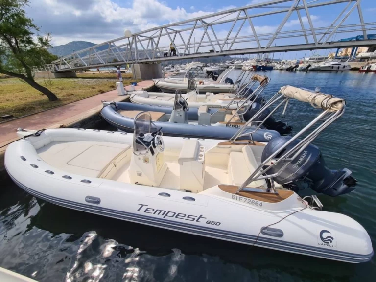Boot mieten Saint-Florent günstig Tempest 650