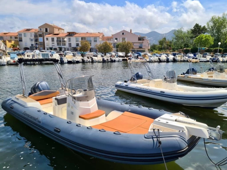 Schlauchboot mit oder ohne Skipper Capelli mieten in Saint-Florent