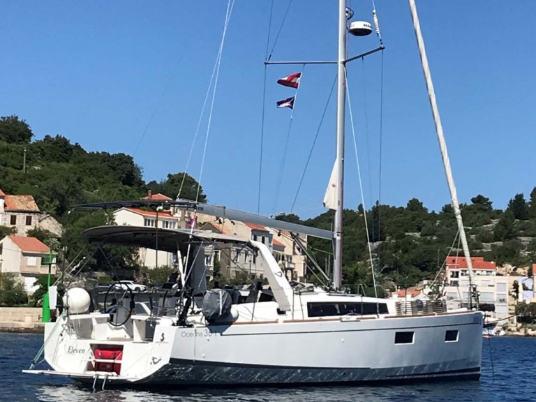 Bootsverleih Bénéteau Oceanis 38.1 Split Samboat