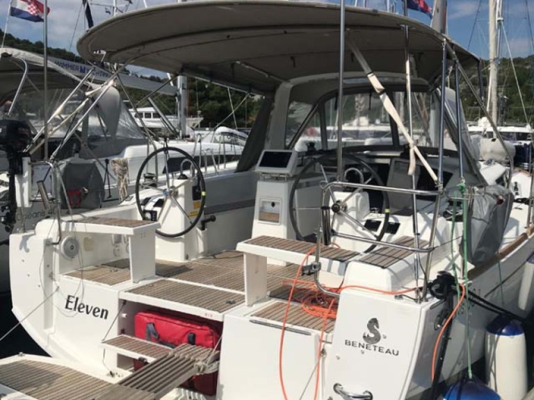 Boot mieten Split günstig Oceanis 38.1