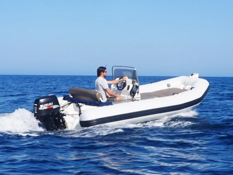 Bootsverleih Zodiac Medline 500 Calella de Palafrugell Samboat
