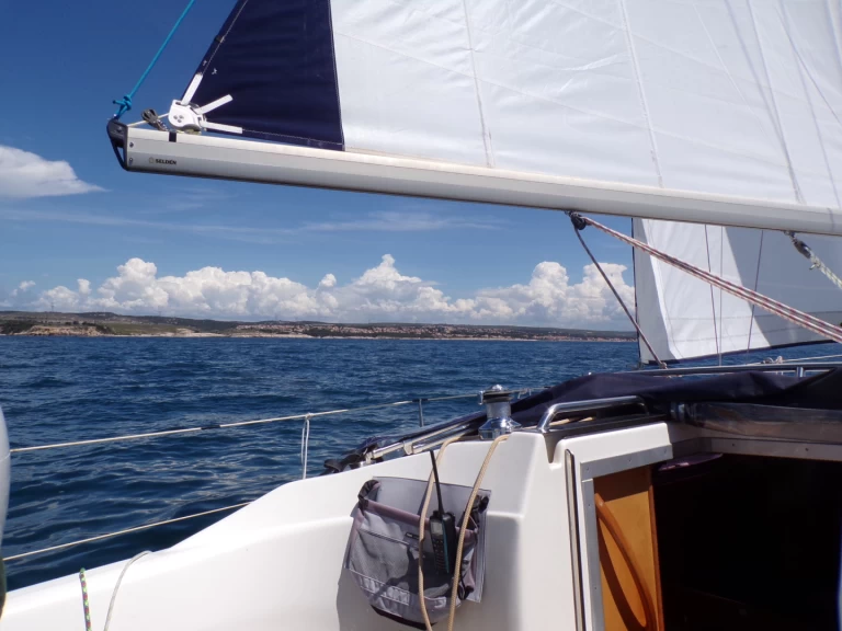 Ein Bavaria Bavaria 30 Cruiser mieten in Port-Camargue