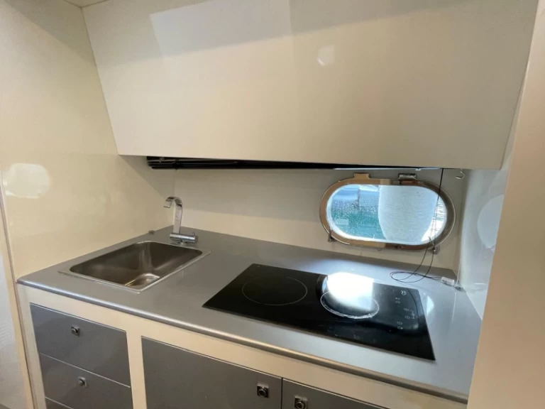 Vermietung Motorboot Rio mit Führerschein