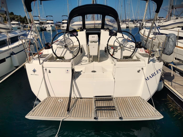Jeanneau Sun Odyssey 419 mieten Drage