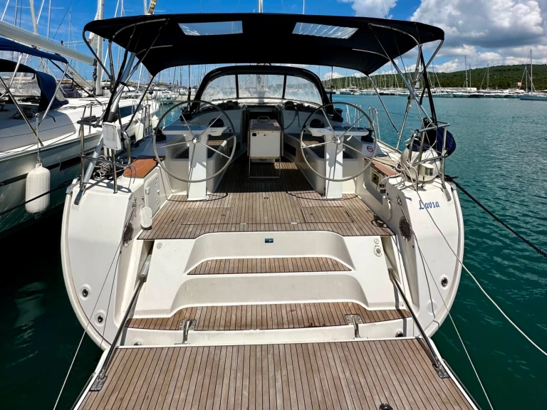 Segelboot mieten in Sukošan zum besten Preis