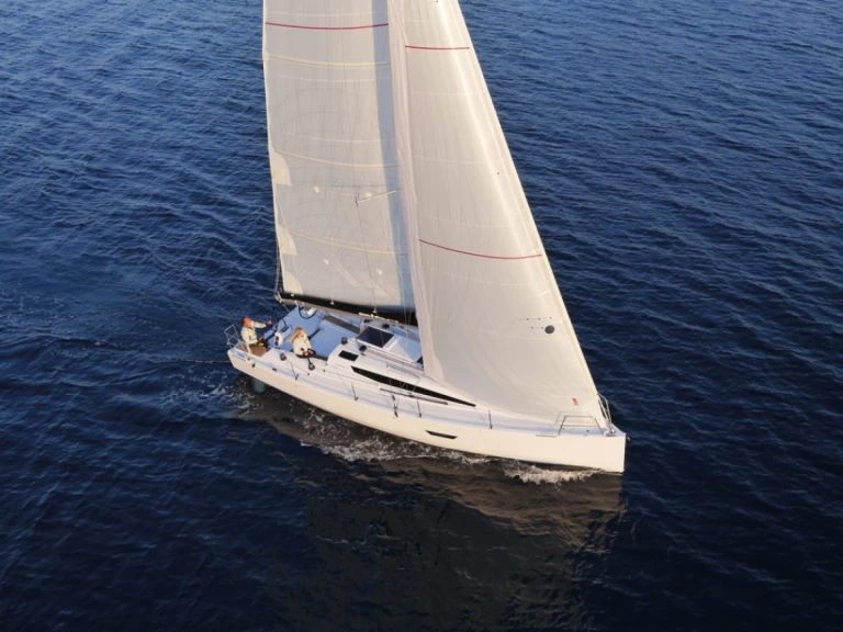 YachtCharter in Betina - Elan E4 auf SamBoat