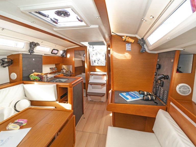 Vermietung Segelboot Jeanneau mit Führerschein