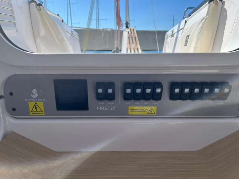 Bénéteau First 27 mieten Split