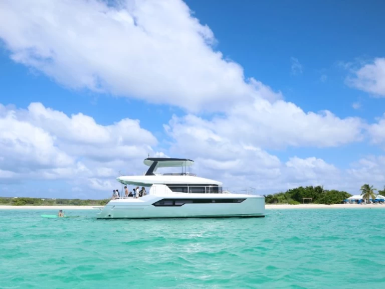 Ein Robertson and Caine leopard 53 mieten in Gustavia