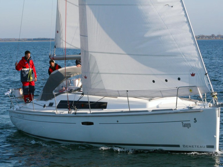 Bénéteau Oceanis 34.2 mieten Heiligenhafen