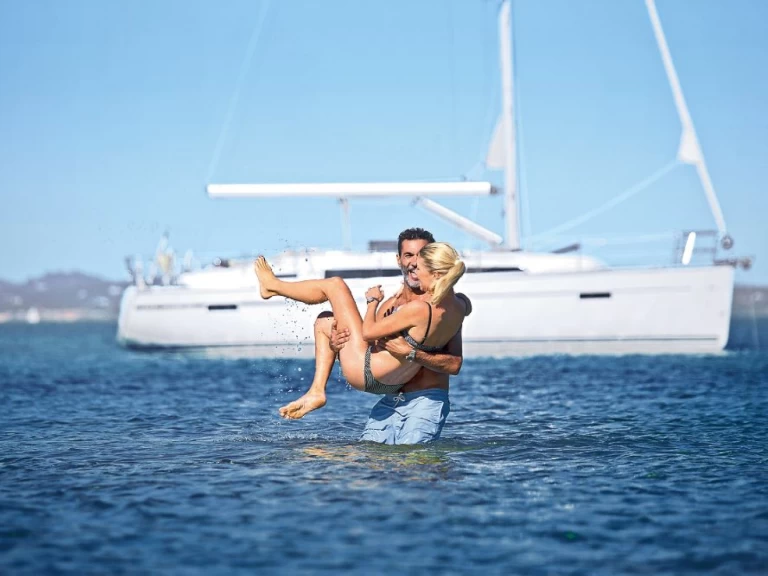 YachtCharter in Biograd na Moru - Bavaria Cruiser 37 auf SamBoat