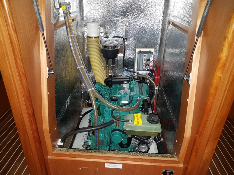 Bavaria Cruiser 41 mieten Lefkáda