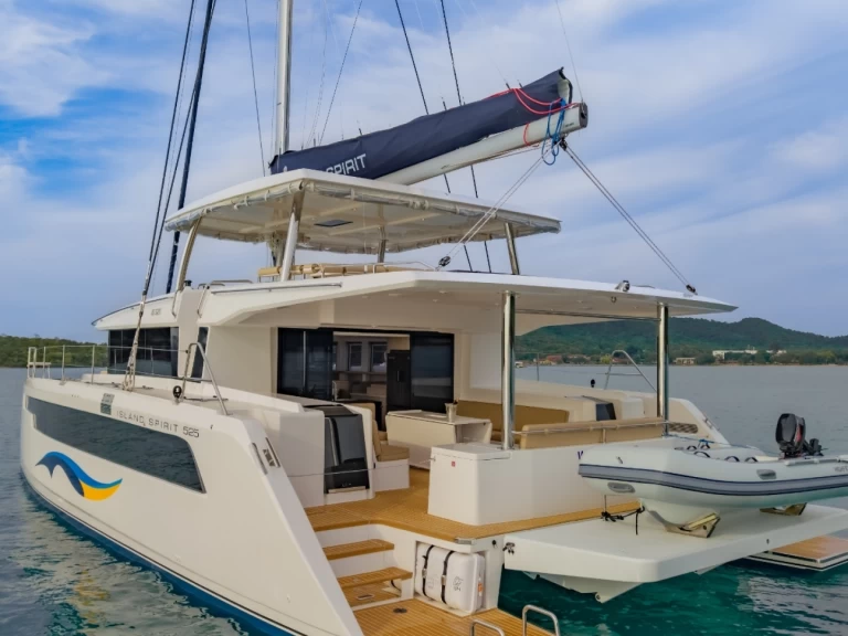 Vermietung Katamaran Island Spirit Yachts mit Führerschein