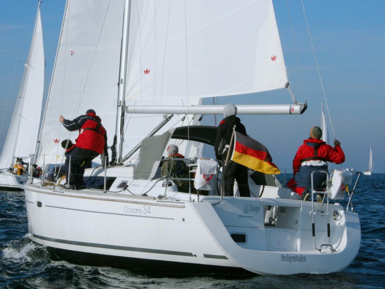 Bénéteau Oceanis 34.2 mieten Heiligenhafen