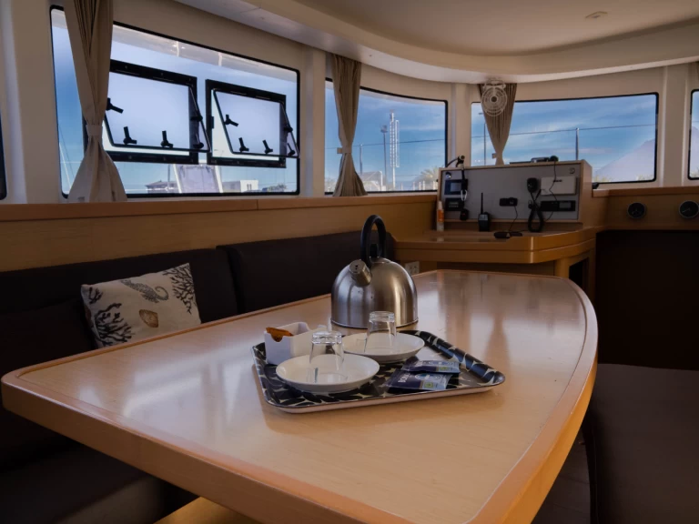 YachtCharter in Castellammare del Golfo - Lagoon Lagoon 42 auf SamBoat