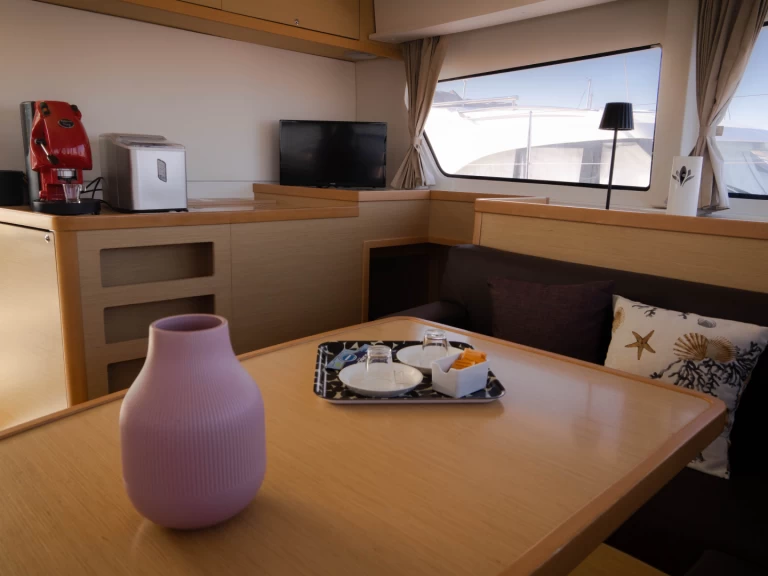 Ein Lagoon Lagoon 42 mieten in Castellammare del Golfo