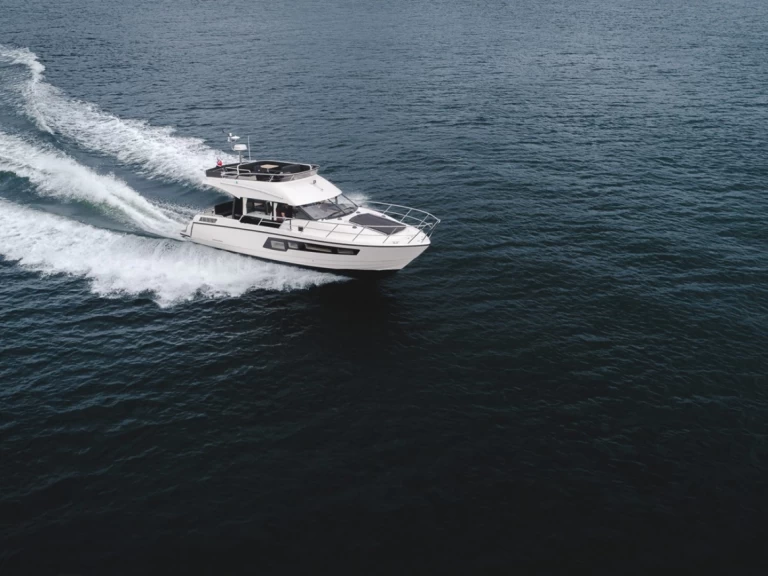 Boot mieten Sukošan günstig Skilso 39 FLY