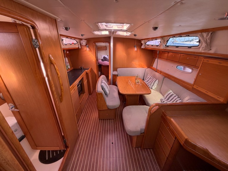 Bavaria Cruiser 40 mieten Vlycho