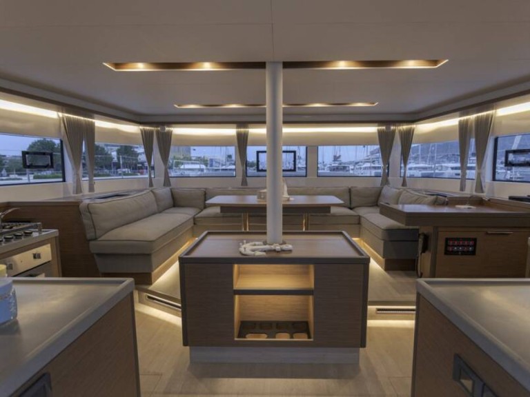 Lagoon Lagoon 50F mieten Marina (City)