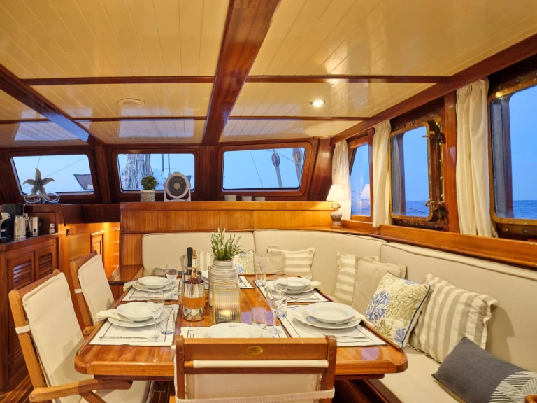 Yacht mit oder ohne Skipper Ege Yat mieten in Termoli