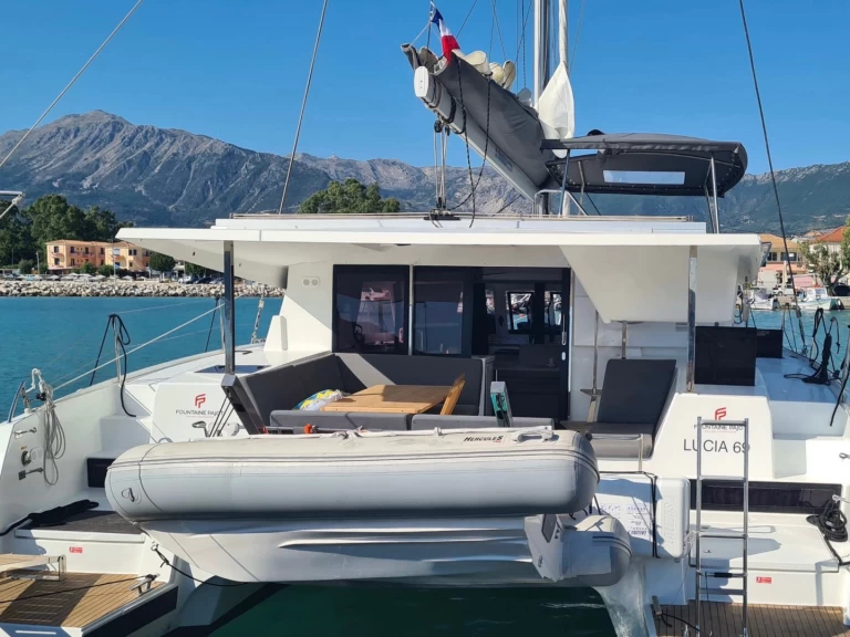 YachtCharter in Ligia - Fountaine Pajot Lucia 40 auf SamBoat