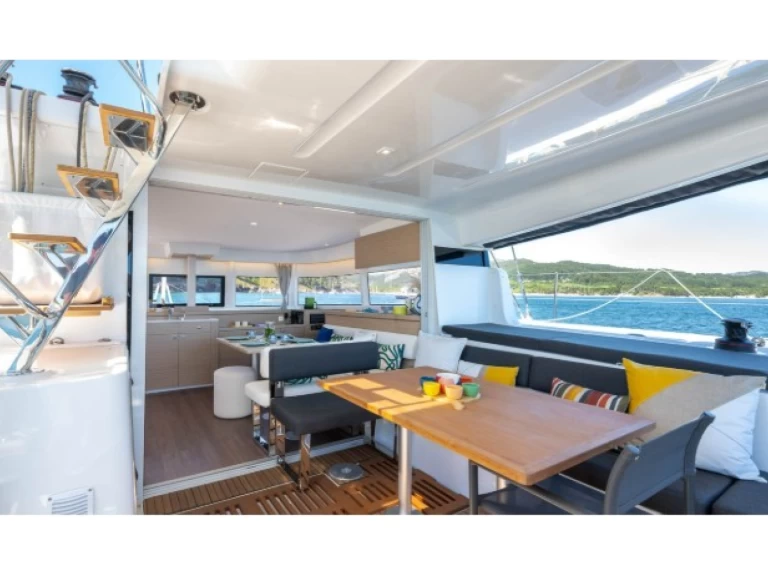 YachtCharter in Sukošan - Lagoon Lagoon 43 auf SamBoat