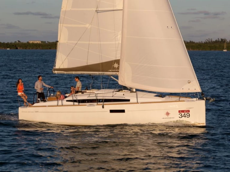 Ein Jeanneau Sun Odyssey 349 mieten in Punat