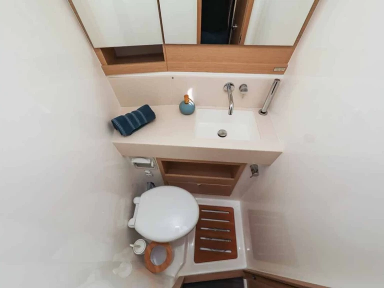 Segelboot mit oder ohne Skipper Dufour mieten in Cagliari