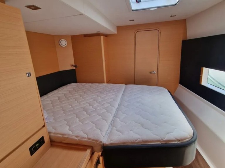 YachtCharter in Palermo - Dufour Dufour Catamarans 48 Sail auf SamBoat