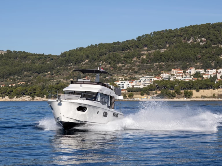 YachtCharter in Split - Bénéteau Swift Trawler 41 auf SamBoat