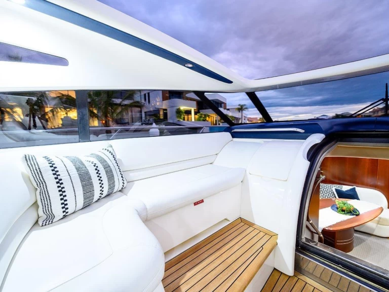 Vermietung Motorboot Princess mit Führerschein