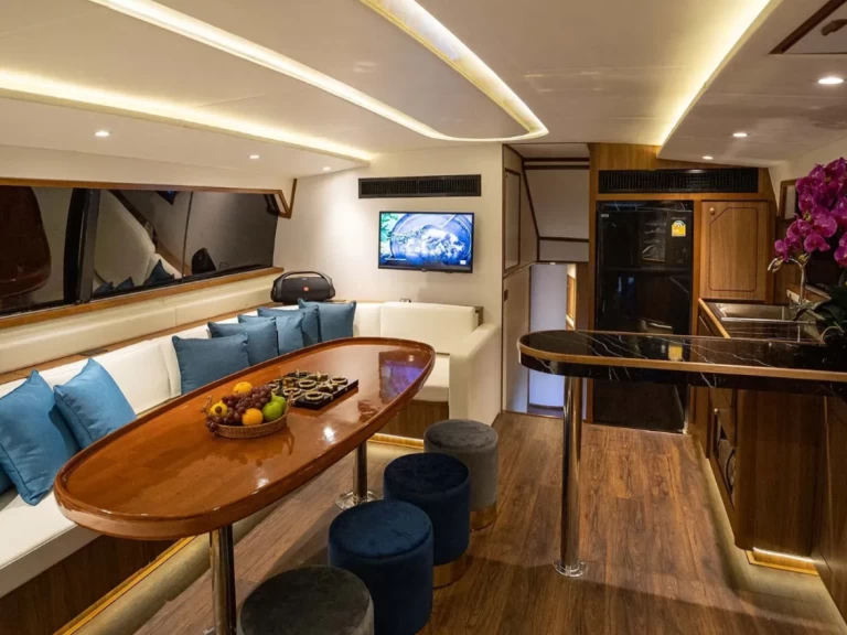 YachtCharter in Phuket - Bertram Odyssey 1 auf SamBoat