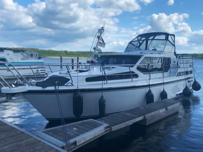 Vermietung Hausboot MY mit Führerschein