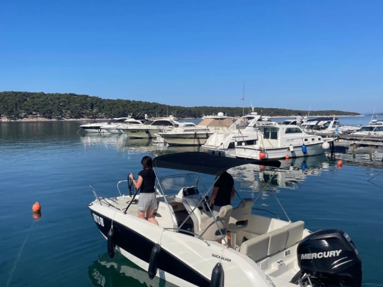 Boot mieten Rab günstig Activ 605 Sundeck